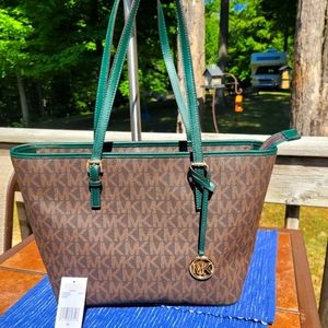 MICHAEL KORS CAMILLE SATCHEL TOTE. GREEN LEATHER TRIM. NEW